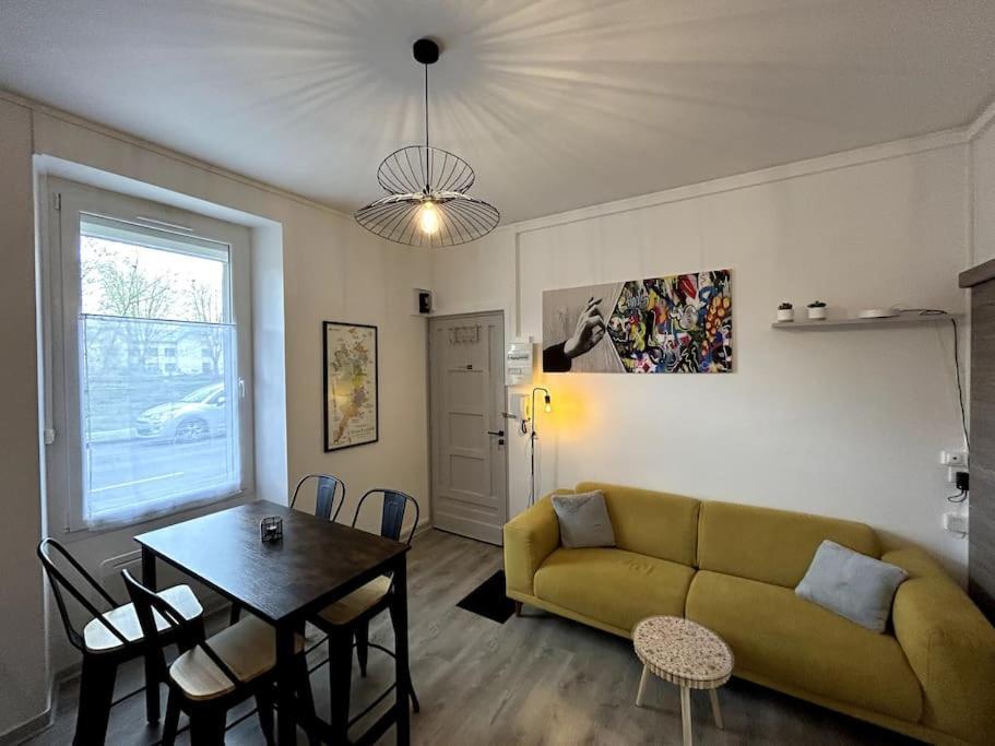 Appartement Bienvenue Au Quai 27 à Épernay Extérieur photo